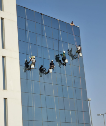 Buildings Window cleaning in Riyadh - UltracLean